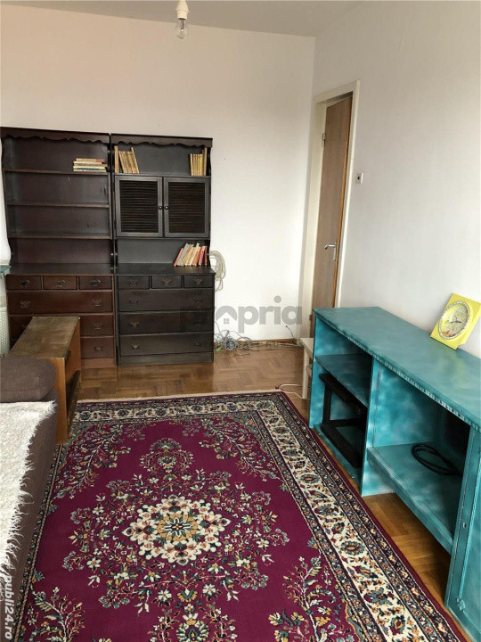 Apartament 3 camere decomandat– Str. Bisericii Române, lângă Operă