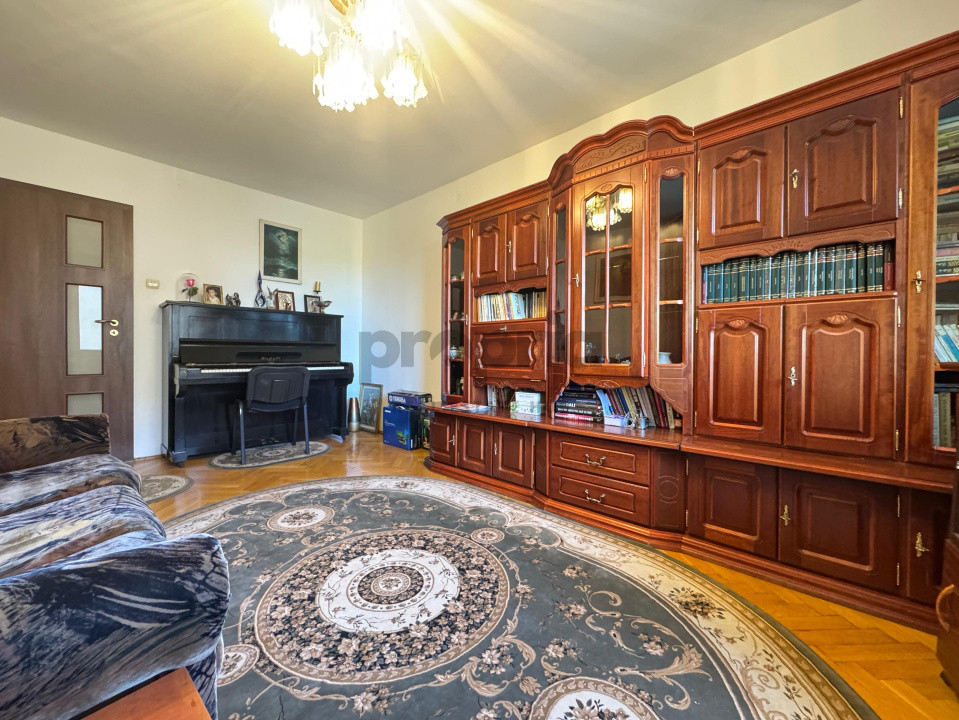 De vânzare apartament – Brașov, cartierul Scriitorilor