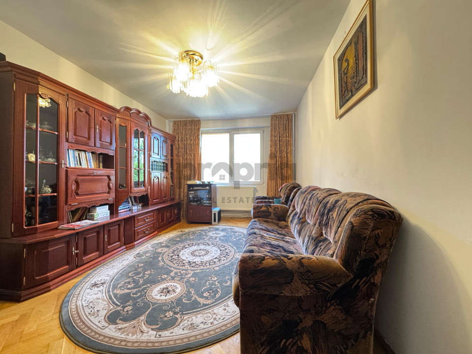 De vânzare apartament – Brașov, cartierul Scriitorilor
