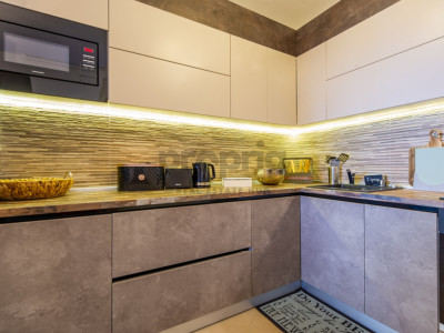 Apartament 2 camere, 77 m², mobilat complet – Isaran Residence, lângă Coresi