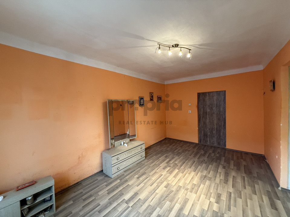CASĂ COMPUSĂ DIN 2 CORPURI + CURTE + ANEXE - ORAȘ RUPEA | COMISION 0%
