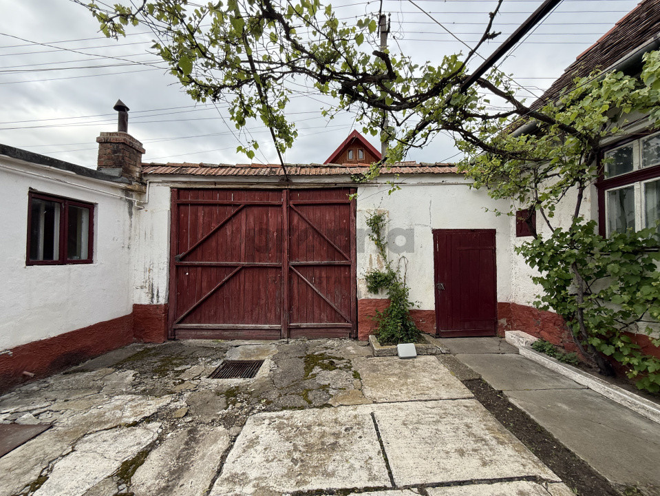 CASĂ CU 2 CORPURI  - ORAȘ RUPEA 