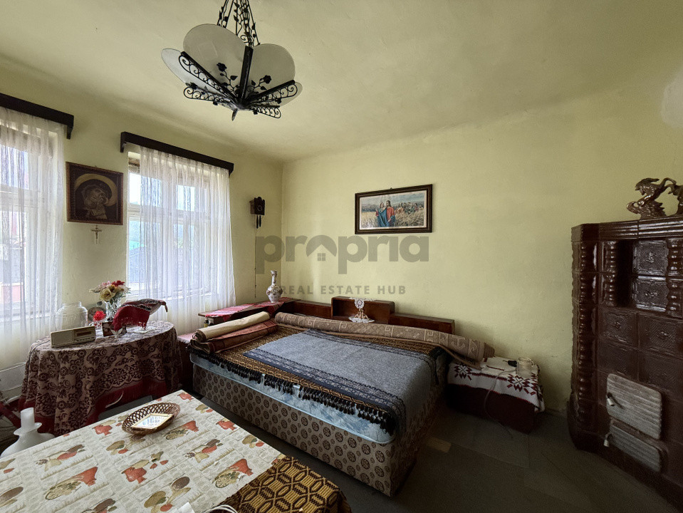 CASĂ CU 2 CORPURI  - ORAȘ RUPEA 
