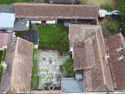 CASĂ COMPUSĂ DIN 2 CORPURI + CURTE + ANEXE - ORAȘ RUPEA | COMISION 0%