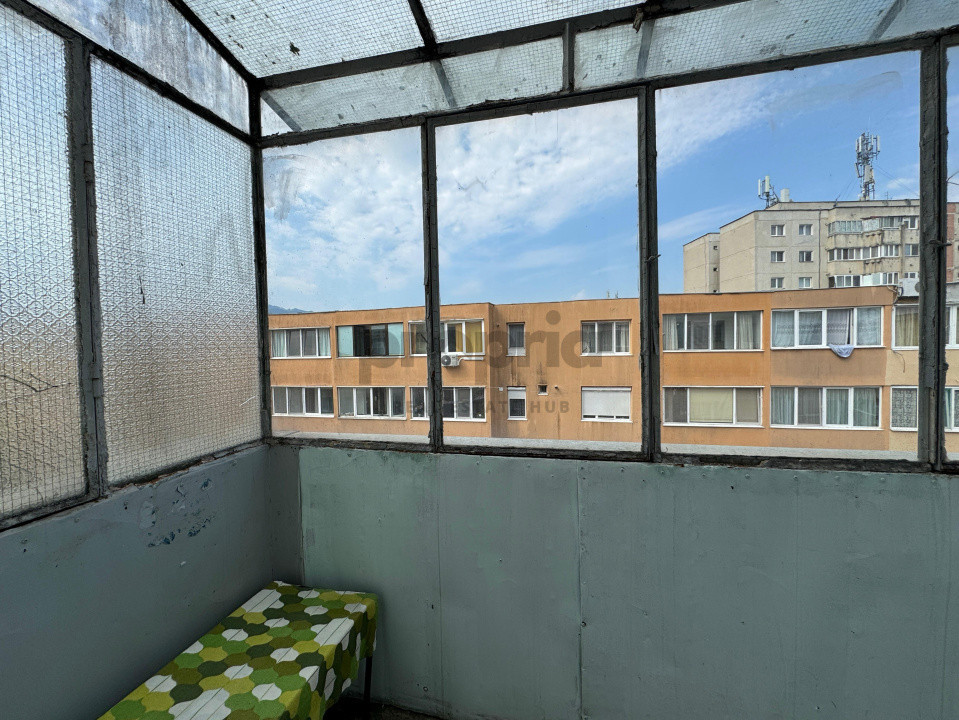 Apartament 3 camere, decomandat, Str. Fanionului 25, Craiter