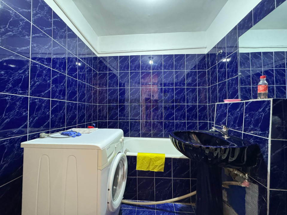 Apartament 3 camere, decomandat, Str. Fanionului 25, Craiter