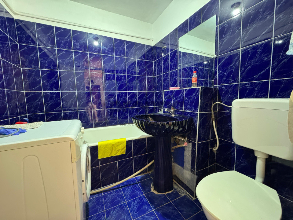 Apartament 3 camere, decomandat, Str. Fanionului 25, Craiter