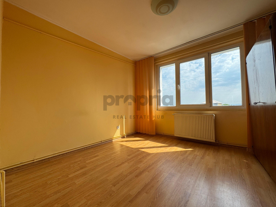 Apartament 3 camere, decomandat, Str. Fanionului 25, Craiter