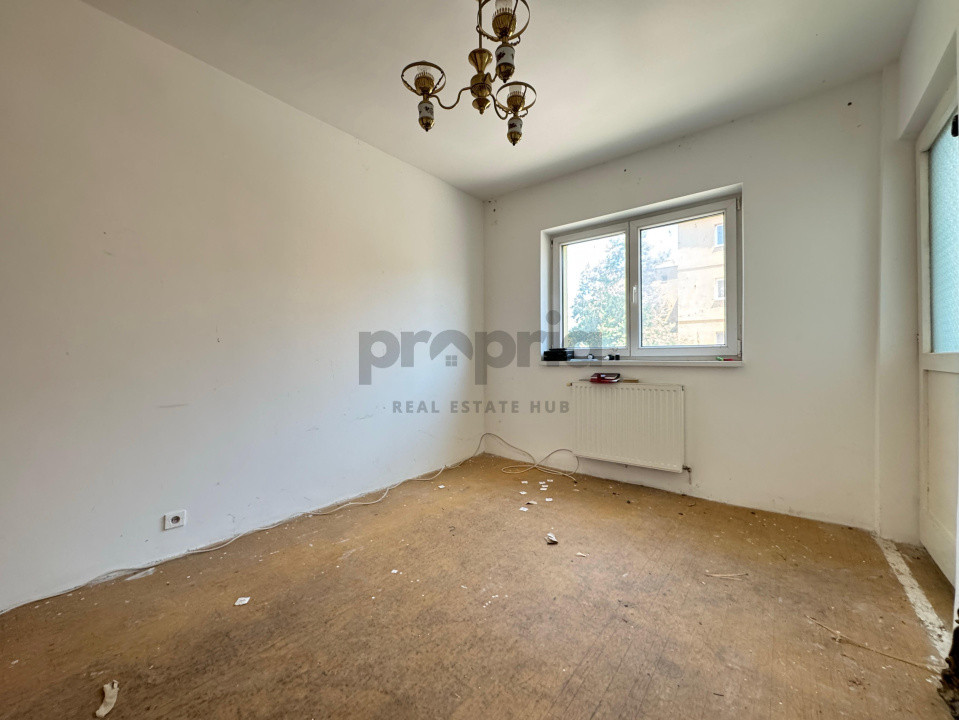 4 camere decomandate în Bartolomeu – Ideal pentru renovare
