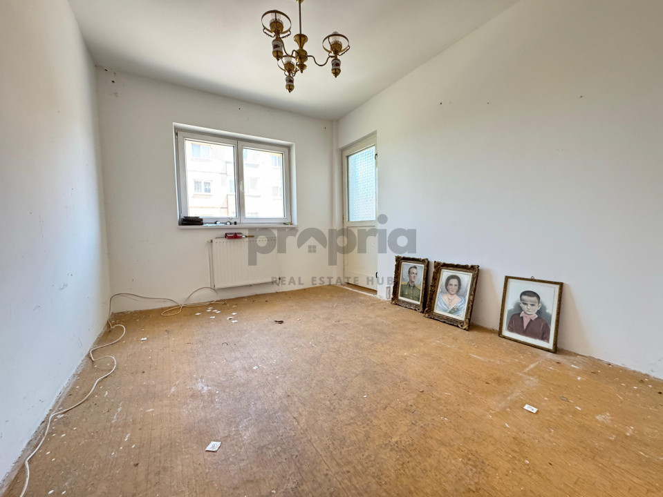 4 camere decomandate în Bartolomeu – Ideal pentru renovare