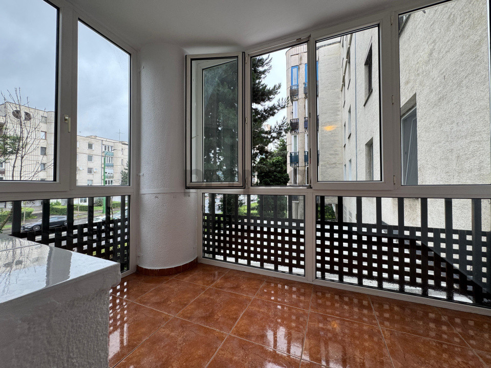 De închiriat: 3 Camere Decomandat | 70 m2 | Zona Griviței