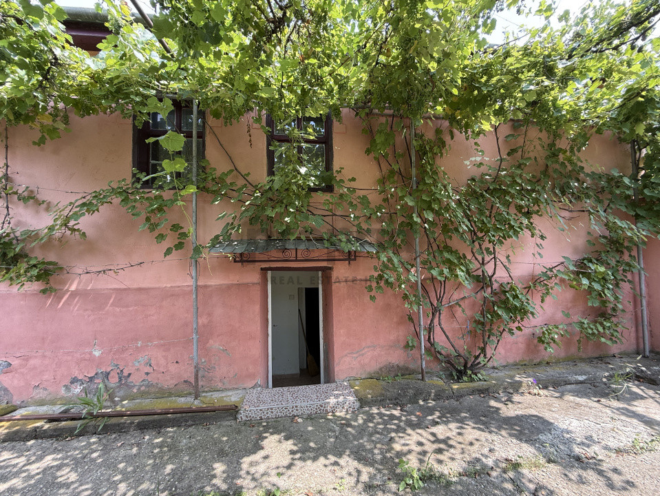 CASĂ LA ȚARĂ - 1149 MP TEREN | LA 8 KM DE VISCRI 