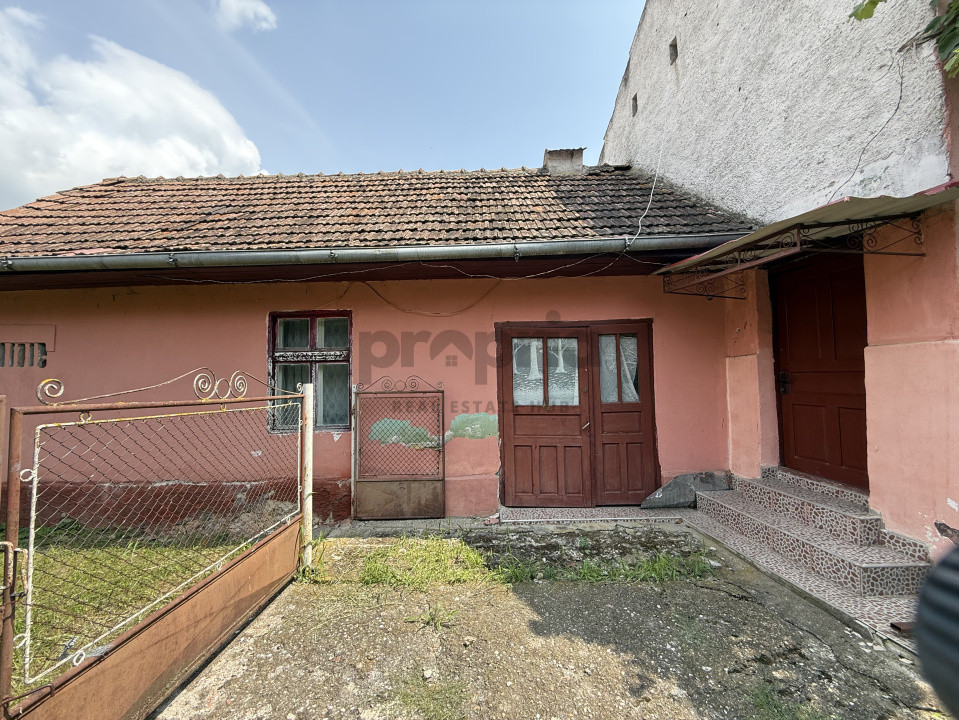 CASĂ LA ȚARĂ - 1149 MP TEREN | LA 8 KM DE VISCRI 