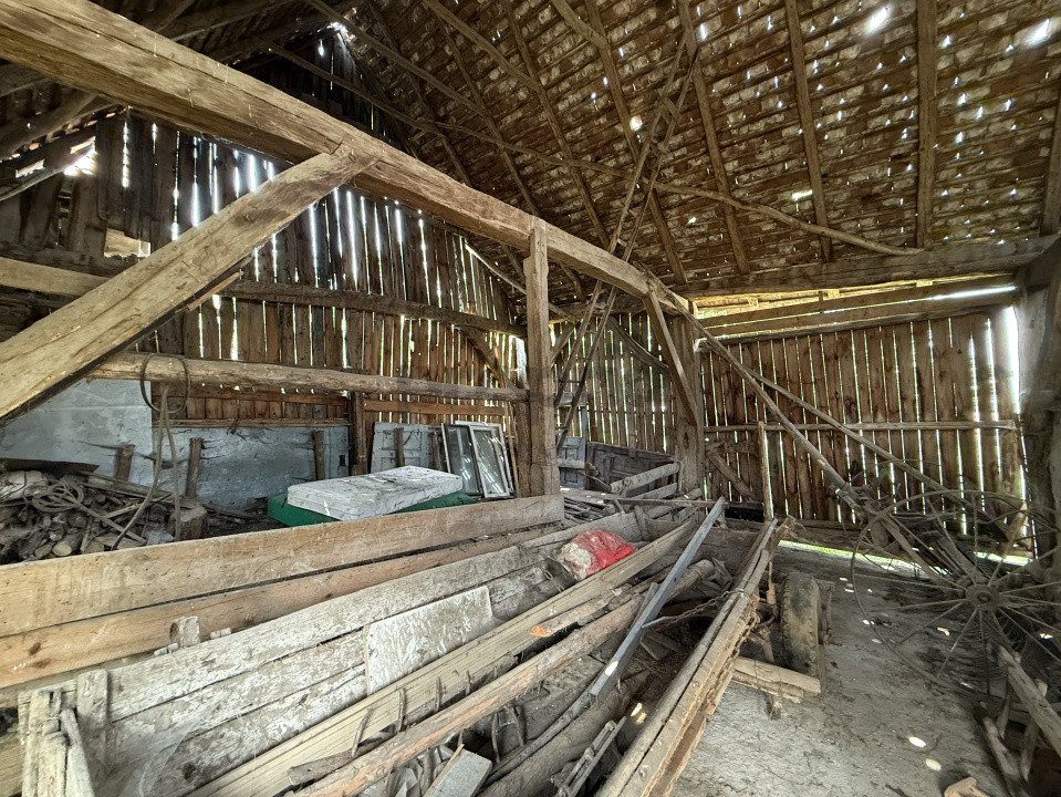 CASĂ LA ȚARĂ - 1149 MP TEREN | LA 8 KM DE VISCRI 