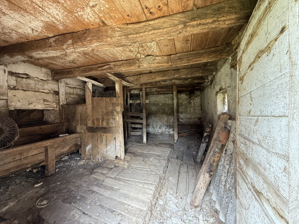 CASĂ LA ȚARĂ - 1149 MP TEREN | LA 8 KM DE VISCRI 